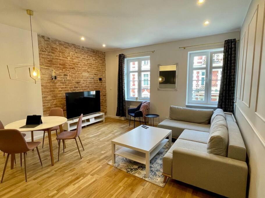 Luxury Apartment In Gliwice Near Town Square Exteriör bild
